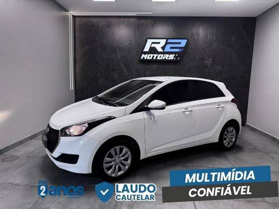 HYUNDAI HB20 1.6 COMFORT PLUS 16V FLEX 4P MANUAL HYUNDAI HB20 1.6 COMFORT PLUS 16V FLEX 4P MANUAL